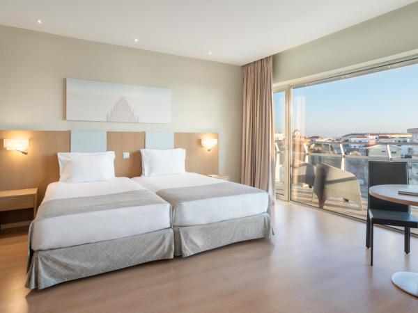 Eurostars Oasis Plaza : photo 3 de la chambre chambre double ou lits jumeaux standard - vue sur mer