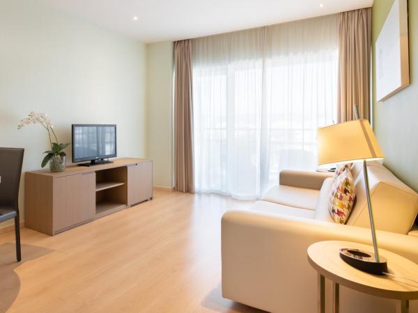 Eurostars Oasis Plaza : photo 1 de la chambre suite familiale - vue sur mer