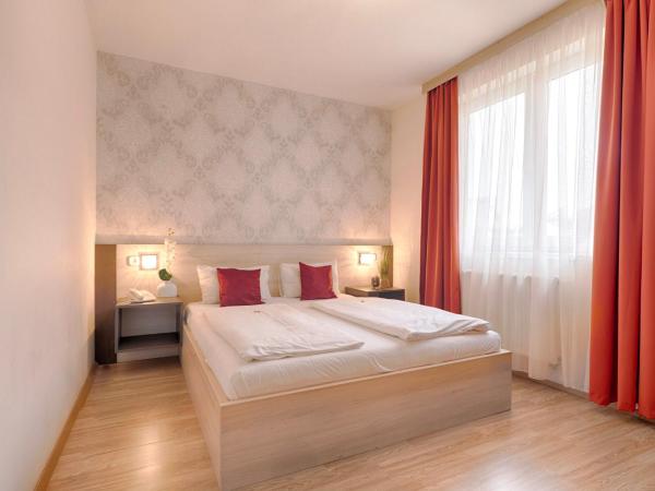 Triple M Hotel : photo 9 de la chambre petite chambre double ou lits jumeaux