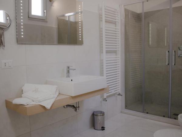 Pietre e Sassi : photo 5 de la chambre chambre double avec salle de bains privative