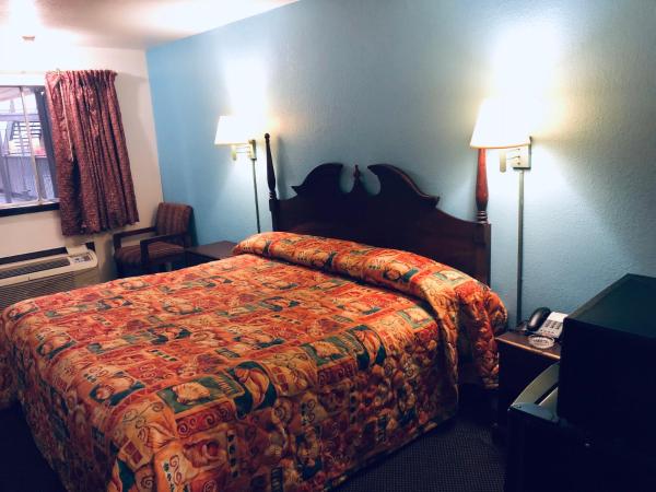 Meridian Inn Oklahoma City Airport : photo 5 de la chambre chambre lit king-size - fumeurs