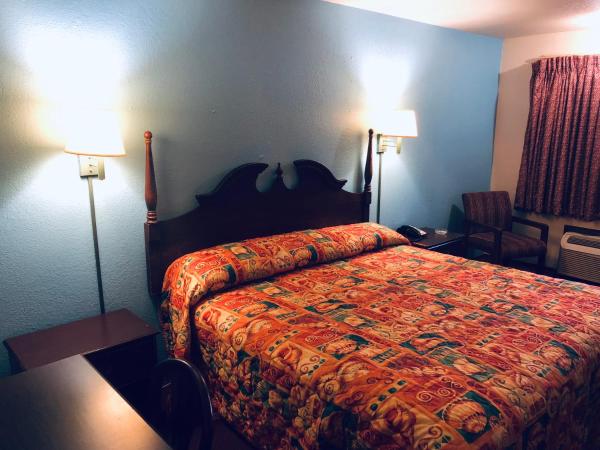 Meridian Inn Oklahoma City Airport : photo 4 de la chambre chambre lit king-size - fumeurs