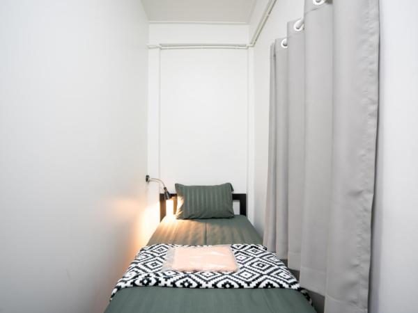 Dhub Hostel Donmueng : photo 7 de la chambre chambre lits jumeaux Économique
