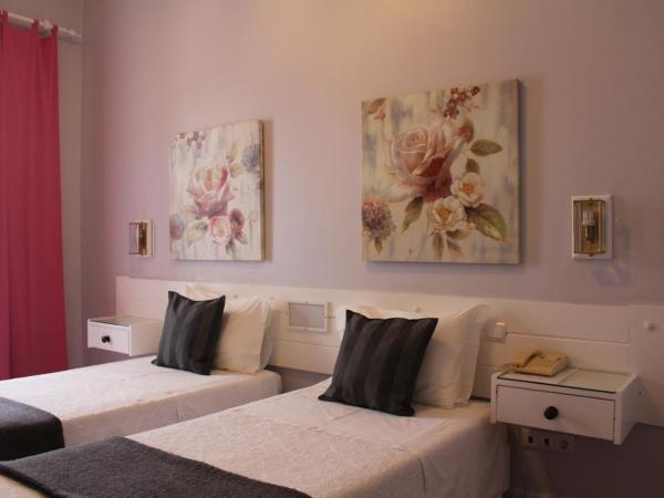 Hotel Jardim Viana do Castelo : photo 2 de la chambre chambre lits jumeaux