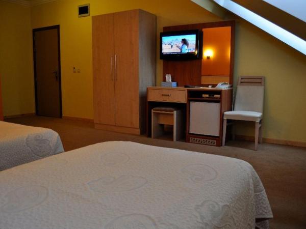 Hotel Prestige : photo 10 de la chambre chambre lits jumeaux