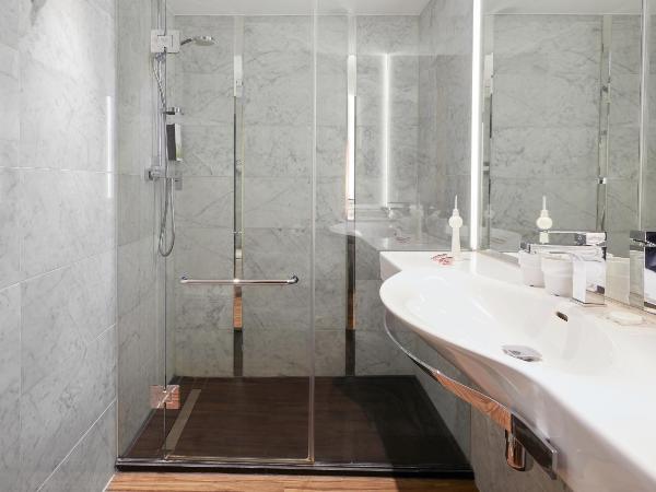 Living Hotel Berlin Mitte : photo 7 de la chambre chambre double deluxe