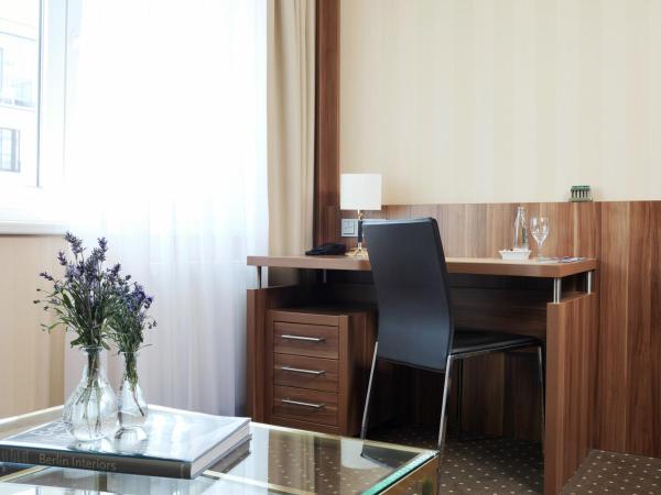Living Hotel Berlin Mitte : photo 5 de la chambre chambre double deluxe