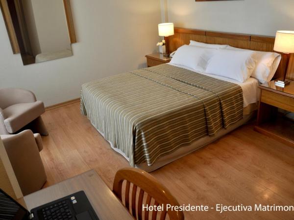 Hotel Solans Presidente : photo 10 de la chambre chambre exécutive lit queen-size