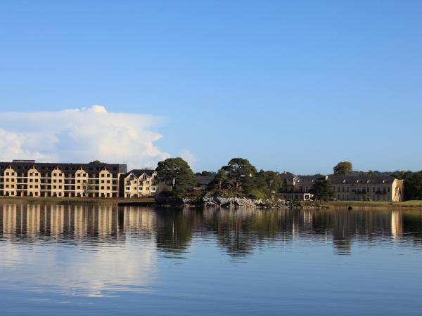 The Lake Hotel : photo 3 de la chambre chambre double ou lits jumeaux - vue sur lac