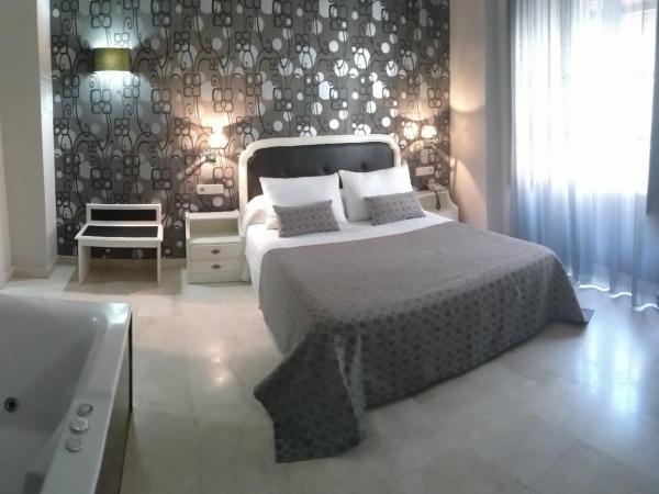 Las Nieves : photo 2 de la chambre chambre double avec baignoire spa