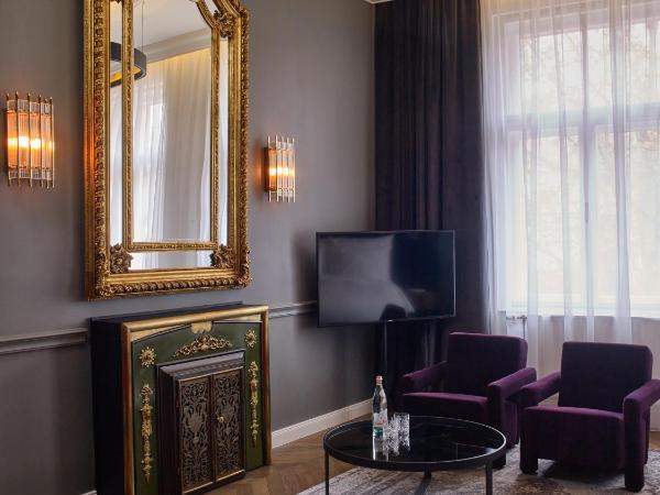 Hotel Collect - Adults Only : photo 1 de la chambre suite - vue sur parc