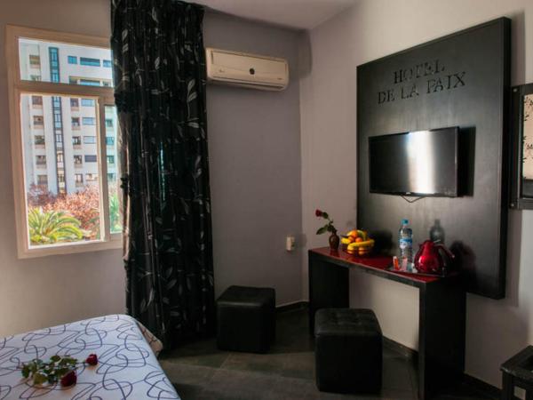 Hotel De La Paix : photo 1 de la chambre chambre double ou lits jumeaux standard