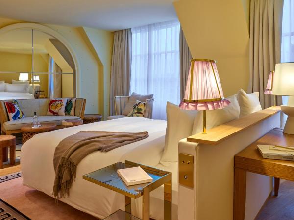 9Confidentiel : photo 1 de la chambre suite junior deluxe