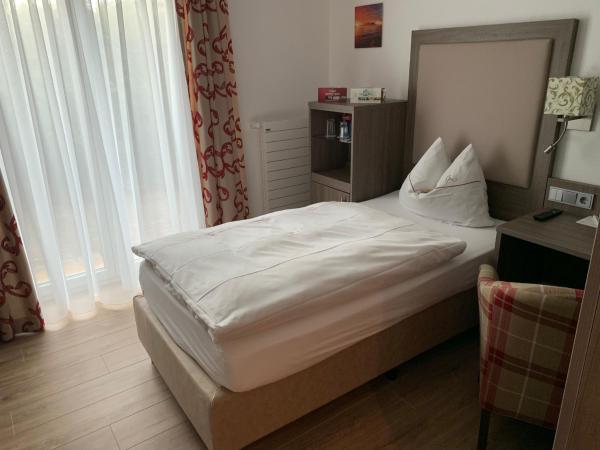 Gästehaus Alpinia : photo 1 de la chambre chambre simple deluxe