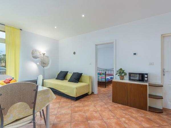 Apartment Complex Iris : photo 3 de la chambre appartement - rez-de-chaussée