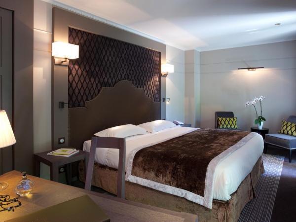 Logis Auberge Saint Simond : photo 3 de la chambre chambre deluxe double ou lits jumeaux