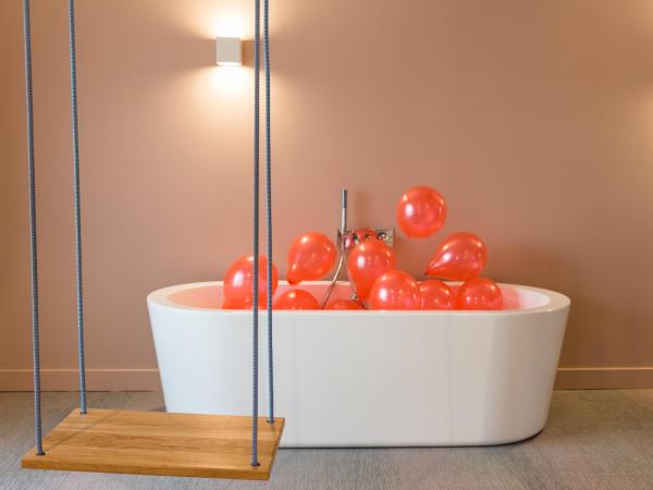 MiHotel Sala : photo 2 de la chambre suite de luxe « balançoire »