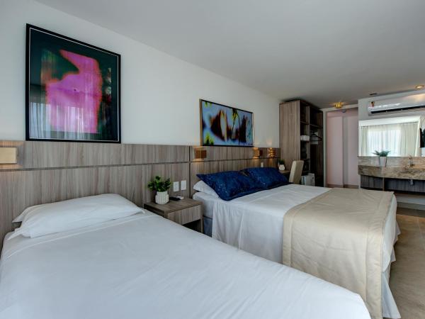 Hotel da Villa : photo 1 de la chambre chambre triple avec 1 lit double et 1 lit simple - vue sur mer