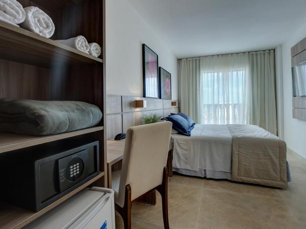 Hotel da Villa : photo 6 de la chambre chambre lit queen-size - vue sur mer
