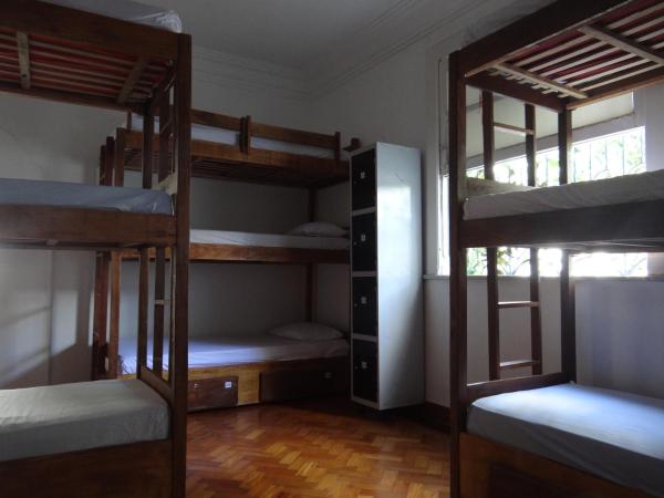 Hostel Casarão 65 : photo 1 de la chambre lit dans dortoir mixte de 12 lits