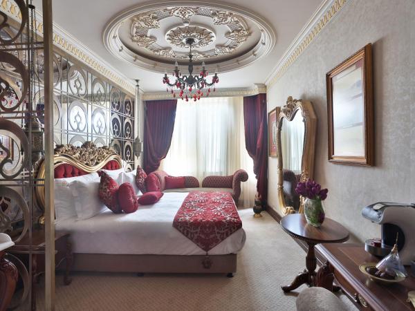 Daru Sultan Hotels Galata : photo 4 de la chambre chambre supérieure - vue sur corne d'or