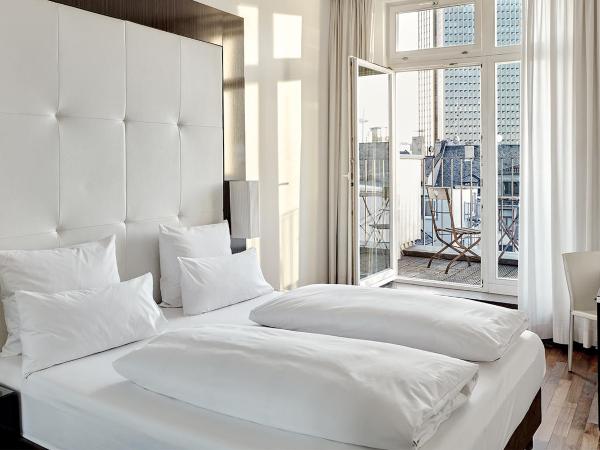 The Pure, Frankfurt, a Member of Design Hotels : photo 1 de la chambre chambre double avec balcon