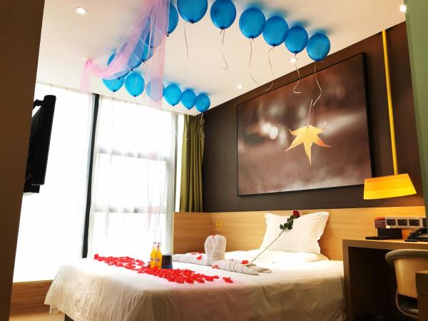 IU Hotel Chongqing Jiefangbei : photo 3 de la chambre mainland chinese citizens - u plus romantic double room