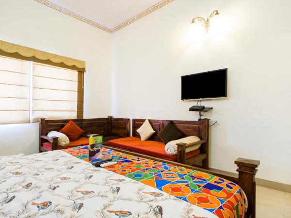 Hotel Raj Kothi Jaipur airport : photo 1 de la chambre suite