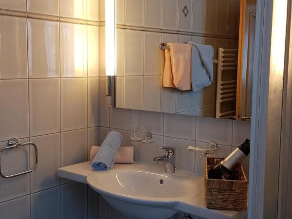 Apart-Garni Motnaida : photo 9 de la chambre grande chambre double avec balcon