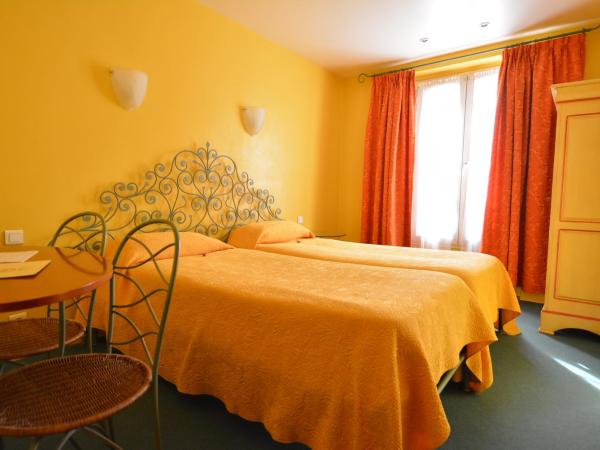 Port Royal Hotel : photo 4 de la chambre chambre lits jumeaux standard avec douche et toilettes