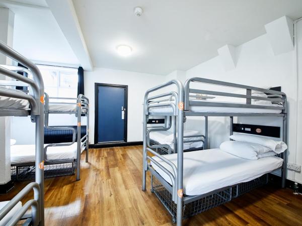 St Christopher's Inn Camden : photo 7 de la chambre lit dans dortoir mixte de 10 lits avec salle de bains commune
