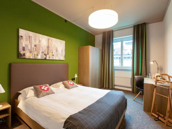 Hotel Bären am Bundesplatz : photo 2 de la chambre chambre double standard