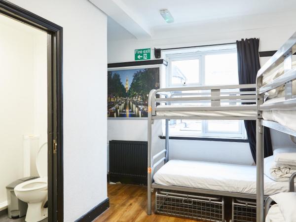 St Christopher's Inn Camden : photo 8 de la chambre lit dans dortoir mixte de 8 lits avec salle de bains commune