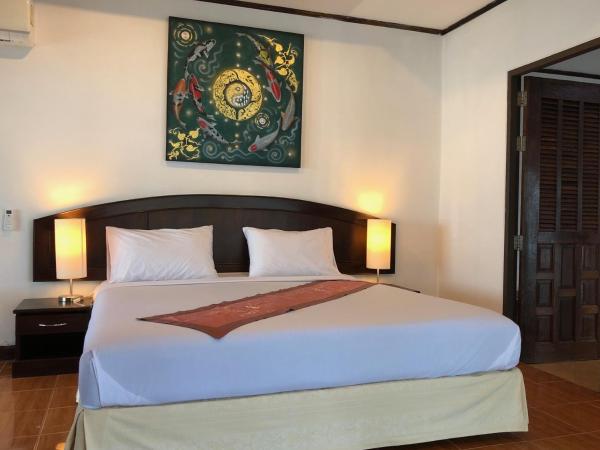 Noble House Beach Resort : photo 2 de la chambre bungalow deluxe - vue sur mer