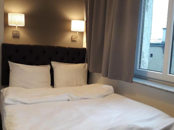 PRZYSTANEK KATOWICE Mariacka 26 : photo 7 de la chambre studio