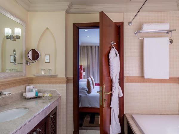 Arjaan by Rotana - Dubai Media City : photo 5 de la chambre chambre avec vue sur la ville