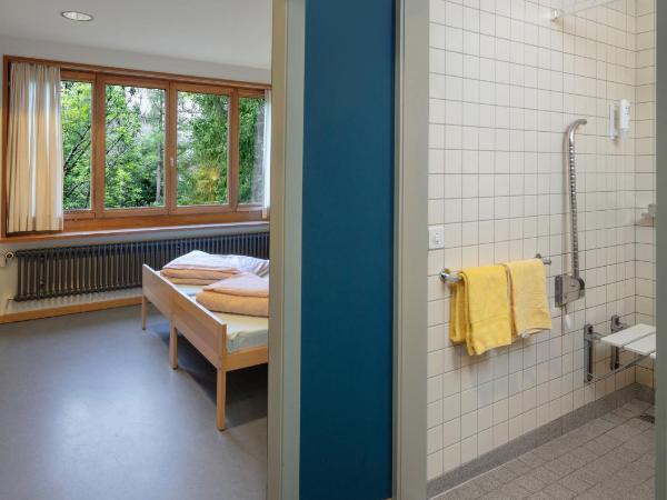 Grindelwald Youth Hostel : photo 4 de la chambre chambre double avec douche