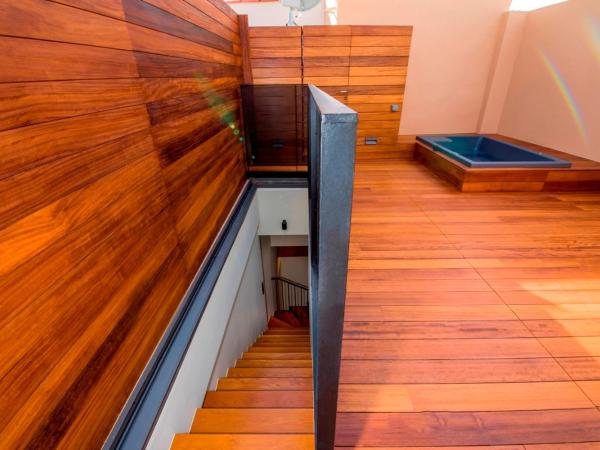 Portou House : photo 7 de la chambre hébergement confort deluxe avec terrasse et bain à remous (2e Étage)