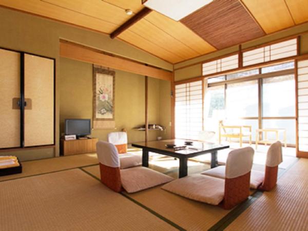 Kamiobo : photo 9 de la chambre chambre de style japonais avec salle de bains commune