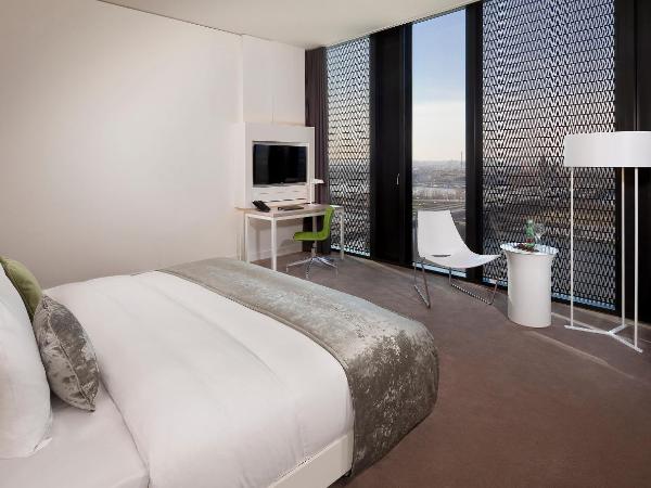 Melia Vienna : photo 3 de la chambre chambre the level avec accès au salon exécutif