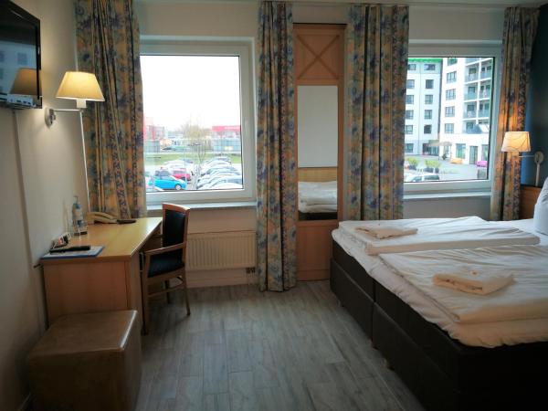 Hotel NEAR BY : photo 7 de la chambre chambre double ou lits jumeaux standard