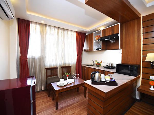 Hotel Jampa : photo 4 de la chambre appartement avec balcon - navette aéroport aller ou retour gratuite