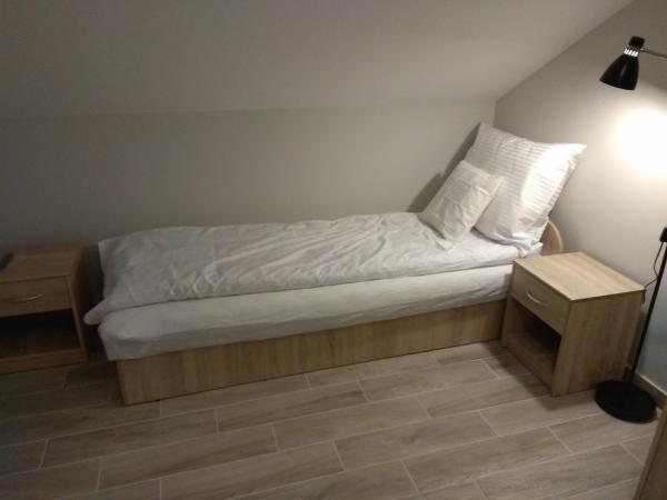 BB CONSUL : photo 1 de la chambre chambre lits jumeaux standard avec salle de bains commune