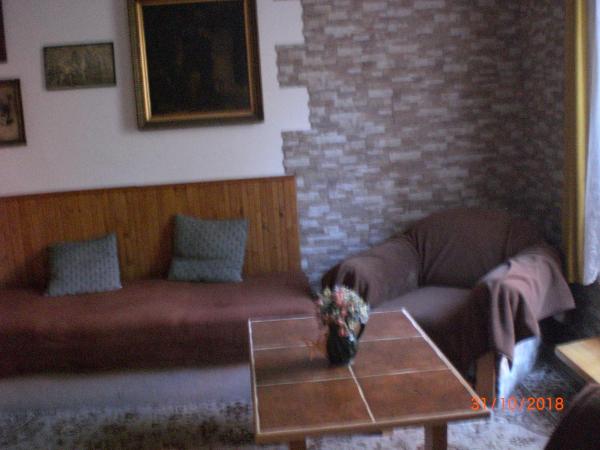 pension Kalik : photo 9 de la chambre chambre quadruple avec salle de bains privative