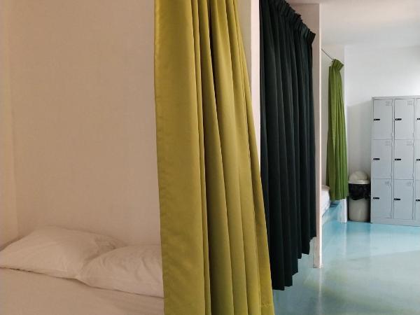 Beds In Garden Hostel : photo 3 de la chambre lit dans dortoir pour femmes de 4 lits