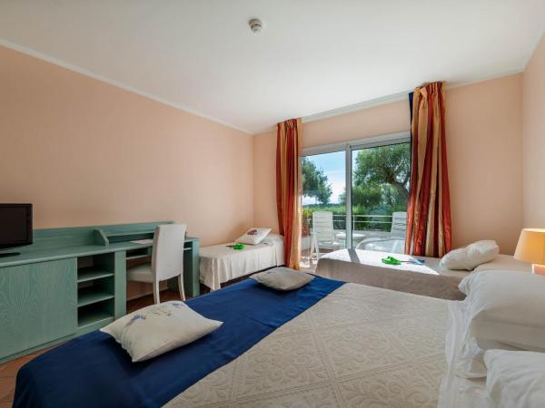 Hotel Luna Lughente : photo 3 de la chambre chambre familiale (2 adultes et 2 enfants)