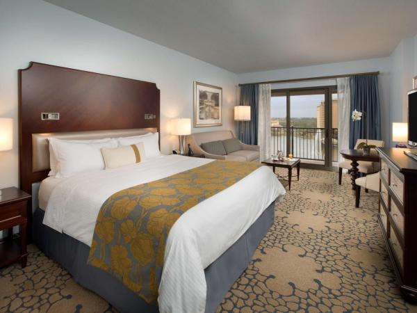 Wyndham Grand Orlando Resort Bonnet Creek : photo 4 de la chambre chambre familiale avec lits superposés et 2 lits queen-size - vue sur lac - non-fumeurs