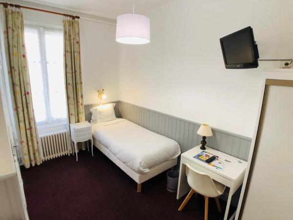 Cit'Hotel Le Volney : photo 7 de la chambre chambre lits jumeaux standard