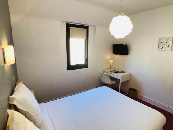 Cit'Hotel Le Volney : photo 4 de la chambre chambre double de luxe avec baignoire