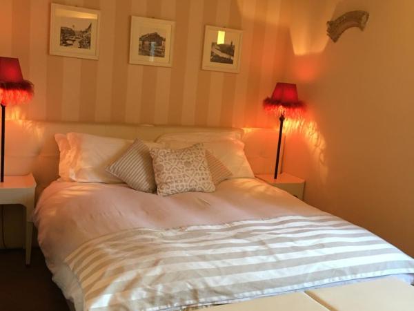 B&B Verona Centro : photo 3 de la chambre chambre deluxe double ou lits jumeaux
